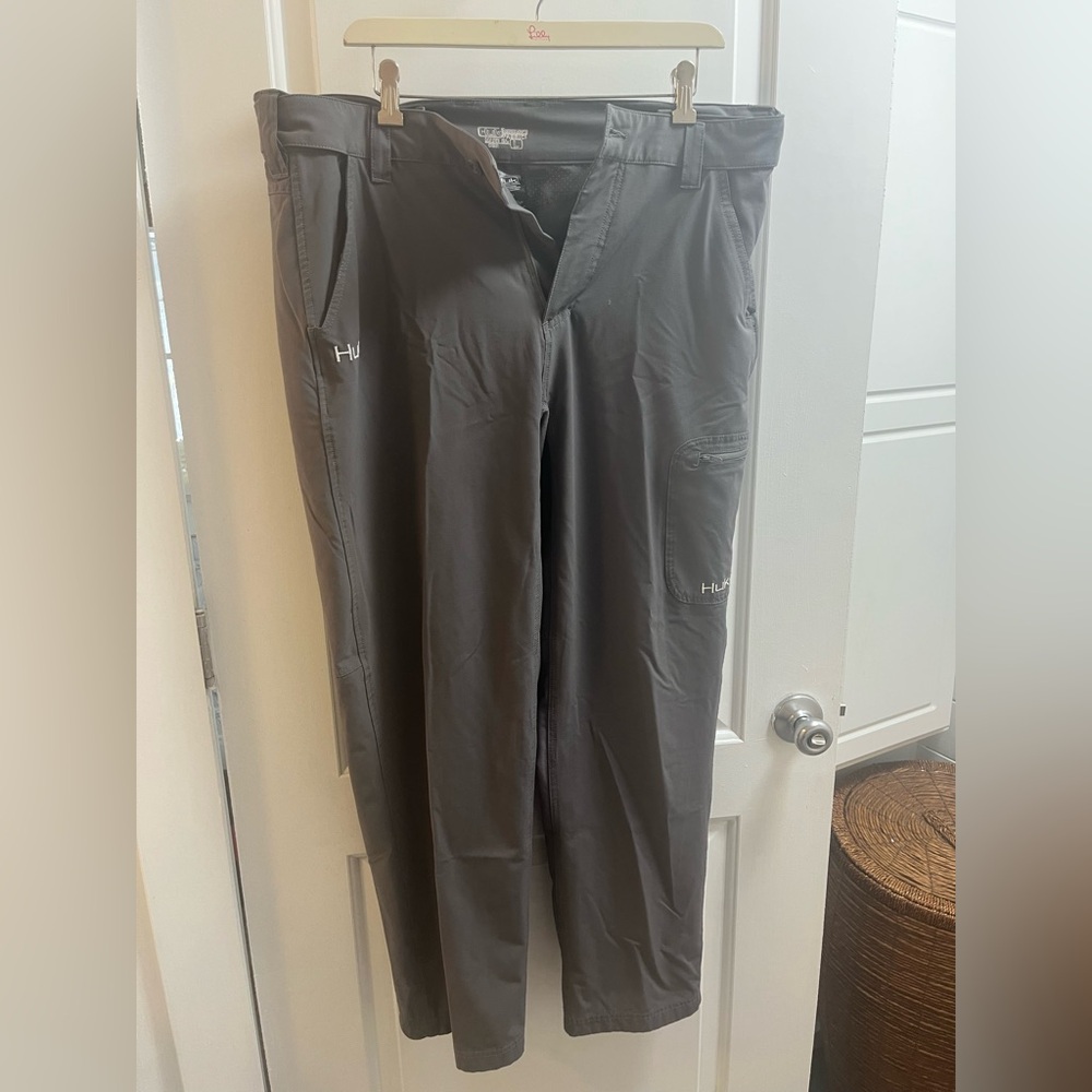 Huk Men's Lightweight Cargo Pants - Dark Gray